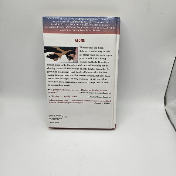 Hatchet by Gary Paulsen - Picture 2 of 3